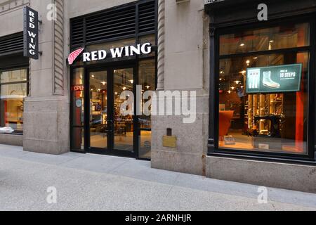 Red Wing, 11 Pennsylvania Plaza, New York, NYC foto di un negozio di scarpe a Midtown Manhattan Foto Stock