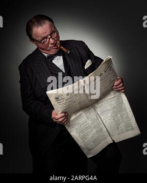 Studio ritratto di un attore di re-enactment Winston Churchill Foto Stock