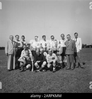 Torneo Interprovinciale Di Calcio Noord-Brabant Data: 1 Settembre 1948 Località: Noord-Brabant Foto Stock