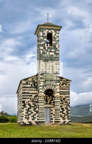 La Chiesa di San Michele, 1280, in stile romanico-pisano, in Murato, Il Nebbio regione, Haute-Corse reparto, Corsica, Francia Foto Stock