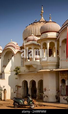 India, Rajasthan, Shekhawati, Nawalgarh, Kothi Road, Nayabazaar, Shiva Temple Fuori Kamal Morarka Haveli Foto Stock