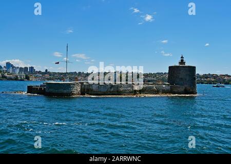 Sydney, NSW, Australia , Fort Denison situato sull'isola di Pinchgut a Port Jackson, ex sito penale, ora utilizzato come ristorante e spazio funzioni Foto Stock