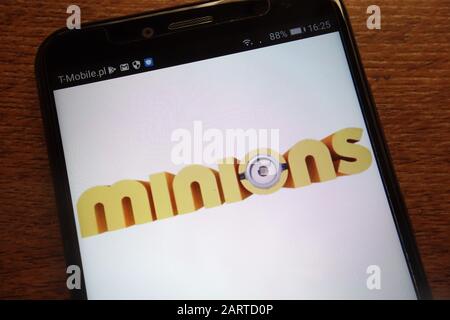 Il logo dei minions viene visualizzato su uno smartphone moderno Foto Stock