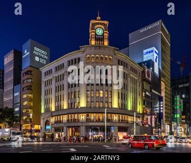 Tokyo, Giappone, agosto 2019 – il grande magazzino Ginza Wako è l'edificio più iconico della famosa area commerciale di lusso di Tokyo Foto Stock