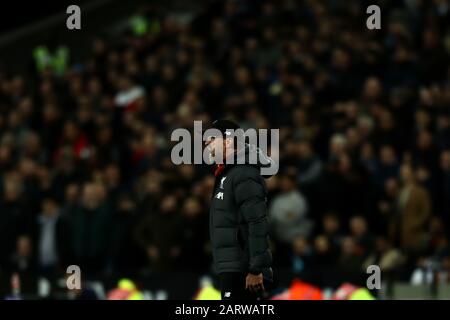 London Stadium, Londra, Regno Unito. 29th Gen 2020. Calcio Inglese Premier League, West Ham United Contro Liverpool; Jurgen Klopp, Responsabile Liverpool, Grida Al Suo Team Credit: Action Plus Sports/Alamy Live News Foto Stock