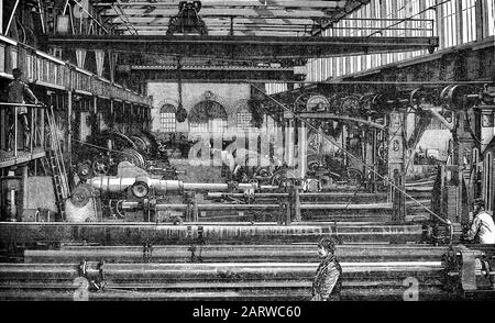 I negozi di trivellazione e tornitura di Armstrong Whitworth, Elwick, azienda manifatturiera di Tyneside fondata nel 1847 dall'ingegnere William George Armstrong (1810-1900), ingegnere inglese e industriale. Fabbricò macchine idrauliche, gru e ponti e, più tardi, artiglieria. Foto Stock