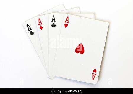 4 assi (carte da gioco) su sfondo bianco Foto Stock