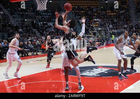 Bologna, 29 Jan 2020, alessandro pajola (virtus segafredo bologna) durante Segafredo Virtus Bologna vs Dolomiti energia Trento - Basketball Eurocup Championship - Credit: LPS/Michele Nucci/Alamy Live News Foto Stock