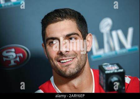 Miami, Florida, Stati Uniti. 29th gennaio 2020. San Francisco 49ers quarterback Jimmy Garoppolo durante il Super Bowl LIV San Francisco 49ers media disponibilità tenuto presso l'Hyatt Regency di Miami, Florida, il 29 gennaio 2020. (Foto Di Anthony Behar/Sipa Usa) Credito: Sipa Usa/Alamy Live News Foto Stock