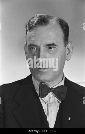 Dr. W. Willems. Stampa Attachë della Legazione Olandese a Stoccolma (Svezia) Data: {1940-1945} luogo: Gran Bretagna, Londra Parole Chiave: Ritratti, seconda Guerra Mondiale Nome personale: Willems, W. Foto Stock