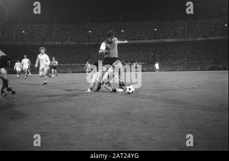 Feijenoord vs Estudiantes 1-0; Feijenoord vince la Coppa del mondo Data: 9 settembre 1970 Parole Chiave: Sport, calcio Nome istituzione: Feyenoord Foto Stock