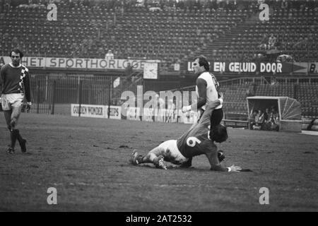 Feijenoord Contro Fc Vvv 1-1; Game Moments Data: 19 Dicembre 1976 Parole Chiave: Sport, Calcio Nome Persona: Fc Vvv Institution Nome: Feyenoord Foto Stock