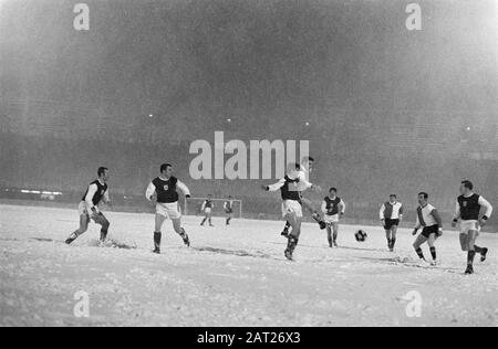 Feyenoord contro GVAV Cup Match Data: 12 Febbraio 1970 Parole Chiave: Sport, calcio Nome istituto: Feyenoord Foto Stock