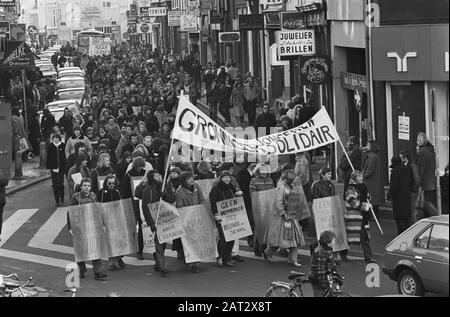 Groningen, dimostrazione contro la trasmissione forzata di soldati olandesi in Libano nel contesto delle Nazioni Unite Data: 10 febbraio 1979 luogo: Groningen Parole Chiave: Dimostrazioni Nome dell'istituzione: ONU Foto Stock