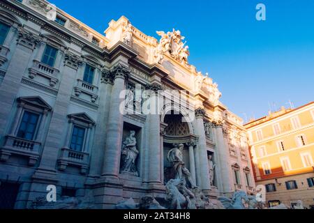 Roma, Italia - 30 Dicembre 2019: Fontana Di Trevi, Roma, Lazio, Italia Foto Stock