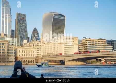 Londra / Regno Unito - 29 novembre 2019: Unità Di Polizia marittima che polizia il Tamigi all'interno Della Grande Londra Foto Stock