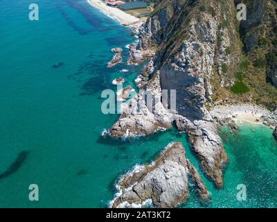 Incredibile prospettiva aerea con l'ambiente intorno la Calabria, Italia. Foto Stock