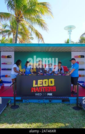 Miami, FL -28 GEN 2020 - Vista dell'attrazione Lego Masters presso gli studi televisivi Superbowl LIV 54 FOX a Miami Beach. Foto Stock