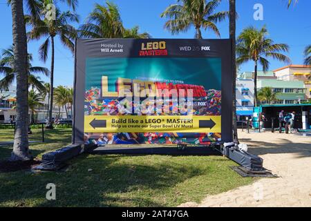Miami, FL -28 GEN 2020 - Vista dell'attrazione Lego Masters presso gli studi televisivi Superbowl LIV 54 FOX a Miami Beach. Foto Stock