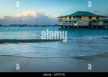 Spiaggia di ciottoli, Barbados Foto Stock