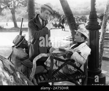 Edgar CONNOR AS Acorn HARRY LANGDON AS Egghead and al JOLSON AS Bumper in HALLELUJAH , I'M A BUM aka HALLELUJAH , i'M A TRAMP 1933 regista LEWIS MILESTONE music RICHARD RODGERS lyrics LORENZ Lewis Milestone Productions / Feature Productions / United Artists Foto Stock