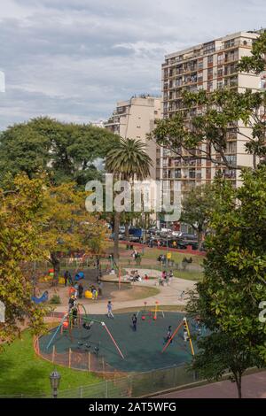 Parco giochi nel Parque Lezama o Parc Lezama, quartiere della città di San Telmo, capitale dello stato´s Buenos Aires, Argentina, America Latina Foto Stock