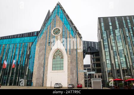 Lipsia, Germania - 28 ottobre 2019: Paulinum, edificio universitario dell'Università di Lipsia sulla Augustusplatz di Lipsia. Paulinum si trova nel sito o Foto Stock