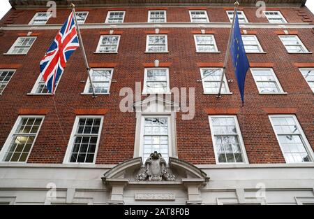 Londra, Ufficio di collegamento del Parlamento europeo nel Regno Unito a Londra. 31st Gen 2020. La foto scattata il 31 gennaio 2020 mostra l'Ufficio di collegamento del Parlamento europeo nel Regno Unito a Londra, in Gran Bretagna. La Gran Bretagna lascerà l'Unione europea (UE) il 31 gennaio 2020. Credit: Han Yan/Xinhua/Alamy Live News Foto Stock