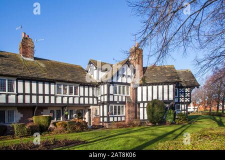 Port Sunlight modello villaggio di 900 grado ll elencati case sul Wirral Peninsular costruito dai fratelli Leva nel 1888 per i lavoratori nella sua fabbrica di sapone Foto Stock