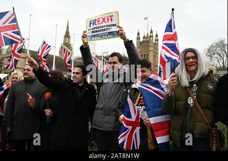 I Manifestanti Francesi Di Frexit. Festa Della Brexit. House Of Parliament, Parliament Square, Westminster, Londra. REGNO UNITO Foto Stock