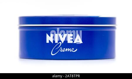 Berlino - 31 GENNAIO: Can blu classico con NIVEA Creme a Berlino il 31 gennaio. 2020 in Germania Foto Stock