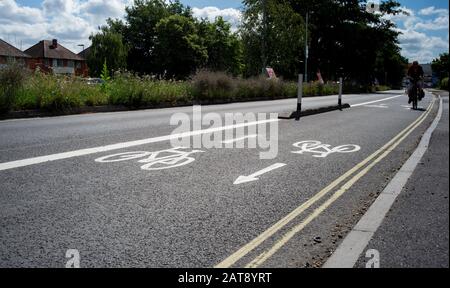 Percorsi di rete a ciclo nazionale che collegano il centro di Southampton con l'area di Totton. Lo schema consente a ciclisti e pendolari di viaggiare in tutta sicurezza. Foto Stock