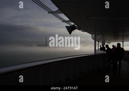 Queen Mary 2 lasciando Southampton Foto Stock