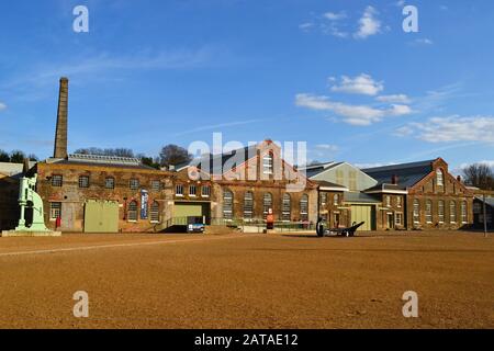 Vista esterna delle sale espositive del Historic Dockyard Chatham, Kent, Regno Unito Foto Stock