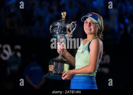 Melbourne, Australia. 01st Feb, 2020. Il Sofia Kenin degli Stati Uniti celebra dopo aver vinto il punto di osservazione della finale Singles della Donna durante il 2020 Australian Open Tennis Championship il giorno 13 al Melbourne Park Tennis Centre, Melbourne, Australia. 1 Feb 2020. ( © Andy Cheung/Arck Images/Arckimages.com/Uk Tennis Magazine/International Sports Fotos) Credito: Roger Parker/Alamy Live News Foto Stock