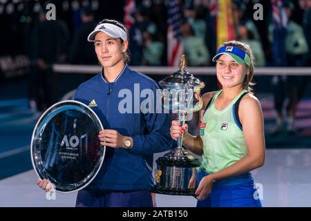Melbourne, Australia. 01st Feb, 2020. Il Sofia Kenin degli Stati Uniti celebra dopo aver vinto il punto di osservazione della finale Singles della Donna durante il 2020 Australian Open Tennis Championship il giorno 13 al Melbourne Park Tennis Centre, Melbourne, Australia. 1 Feb 2020. ( © Andy Cheung/Arck Images/Arckimages.com/Uk Tennis Magazine/International Sports Fotos) Credito: Roger Parker/Alamy Live News Foto Stock