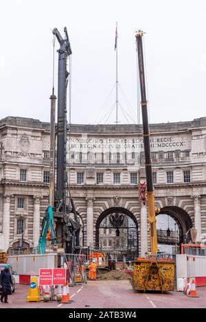 Lavori in corso sul Admiralty Arch per trasformarlo nel Regno Unito la seconda Waldorf Astoria hotel di proprietà di innescare gli investitori di capitali (PIC) gestito da Hilton Hotels Foto Stock