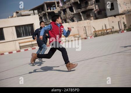 Foto di ghouta orientale Damasco Siria , mostra la situazione di vicinato e scuole in al-Mlieha 2020 Foto Stock