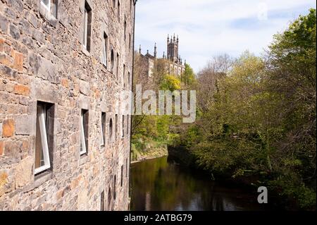 Dean Village Scene a Edimburgo. Fotografia di viaggio/paesaggio urbano di Edimburgo di Pep Masip. Foto Stock