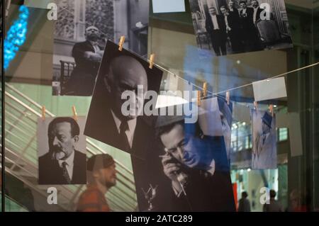 Mostra all'interno del museo ebraico Judisches Museum in via Lindenstrasse Berlino Germania. Il (Judisches Museum Berlin) è uno Foto Stock