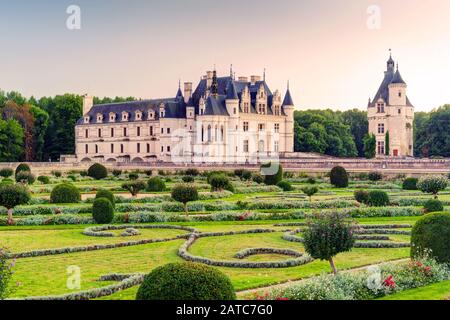 Il Chateau De Chenonceau, Francia. Questo castello si trova vicino al piccolo villaggio di Chenonceaux nella Valle della Loira, è stato costruito nei 15-16 secoli Foto Stock