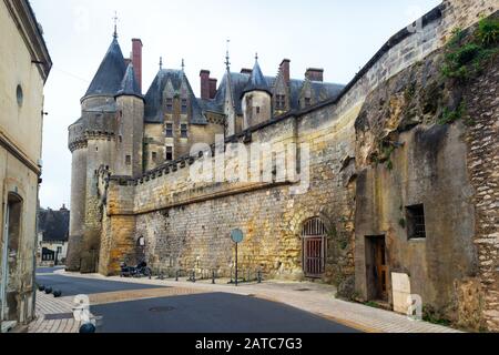 Il Chateau De Langeais, Francia. Questo castello si trova a Langeais nella Valle della Loira, è stato costruito dalla 10th al 15th secolo ed è un turista Foto Stock