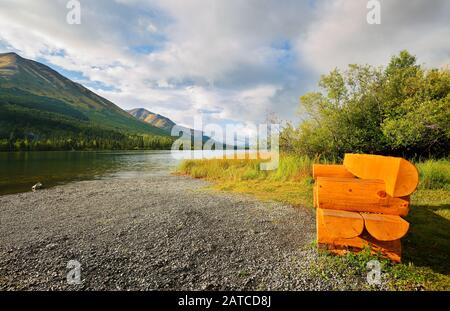 Bella alba al fiume Kenai, Alaska, Stati Uniti. Il fiume Kenai è il fiume più lungo della penisola di Kenai nell'Alaska centro-meridionale Foto Stock