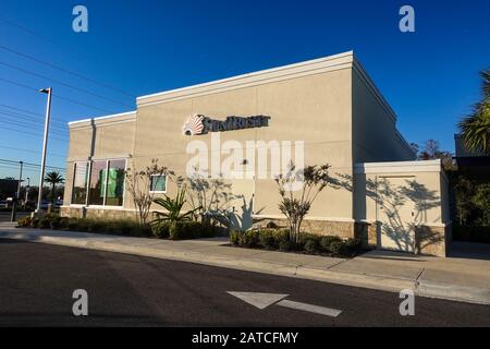 Orlando, FL/USA-1/29/20: L'esterno di una filiale Della Suntrust Bank. Foto Stock