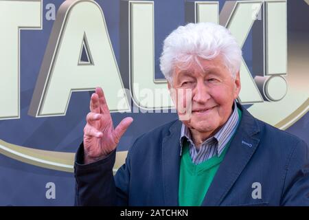 (Gerhard Albert) Gotthilf Fischer - Chorleiter (Fischer-Chöre), 17.04.2016, Amburgo, Kult Eiscafé, Talk Im Kult Foto Stock