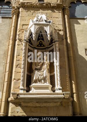 Madonna della Rosa di Pietro di Giovanni Tedesco, Orsanmichele, Firenze Foto Stock
