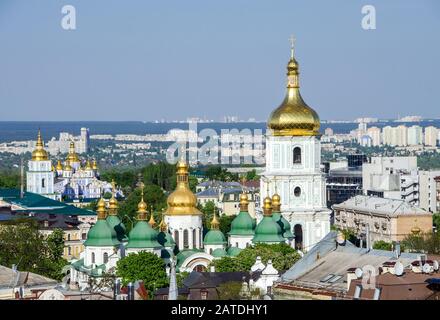 Monastero Di Kiev Pechersk Lavra. Punto di riferimento ucraino. Cattedrale della Dormizione. Foto Stock