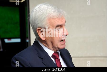 Londra, Regno Unito. 2nd Feb, 2020. John McDonnell Labor MP appare sullo spettacolo di Andrew Marr. Arrivi al BBC Credit: Johnny ARMSTEAD/Alamy Live News Foto Stock