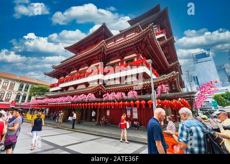 Singapore. Gennaio 2020. La vista esterna del Tempio della Reliquia Dei Denti del Buddha Foto Stock