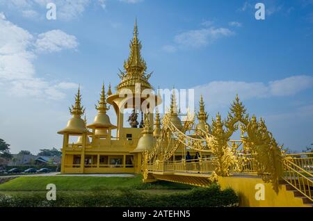 Tempio Bianco Wat Phra That Doi Chom Thong, Chiang Rai, Tailandia Foto Stock